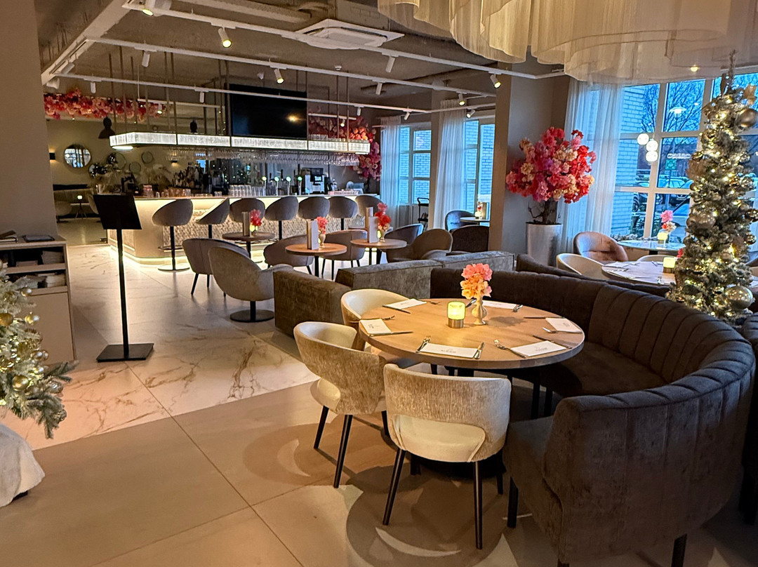 Bar & Restaurant Bloom