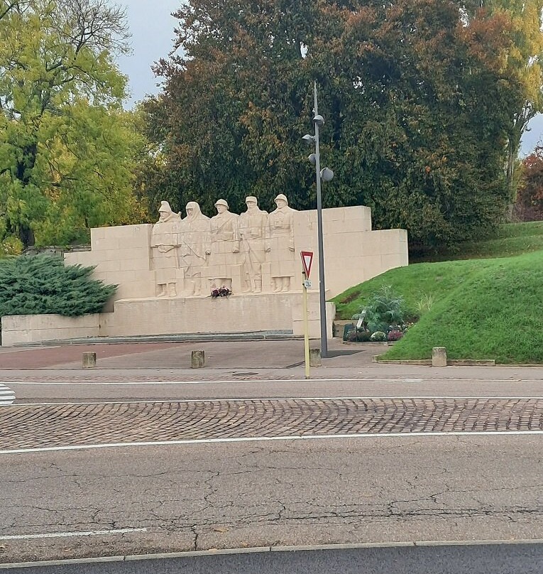 Monument Aux Enfants Morts Pour La France