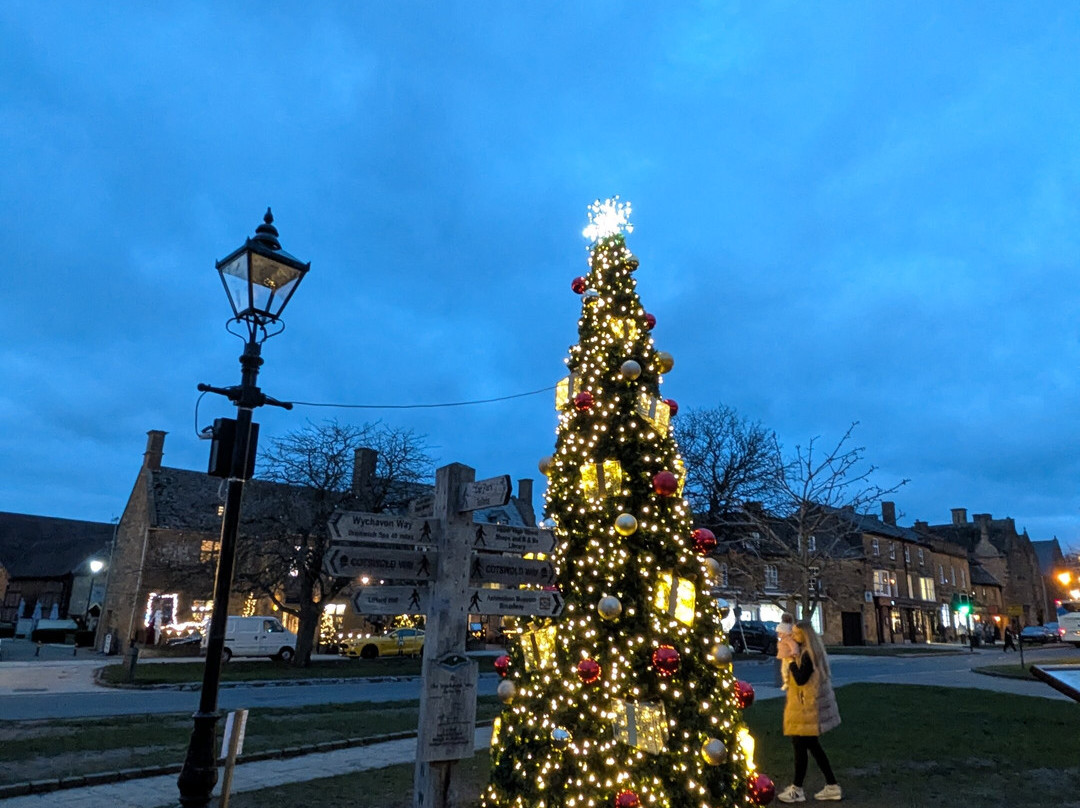 Crown and Trumpet Inn主图