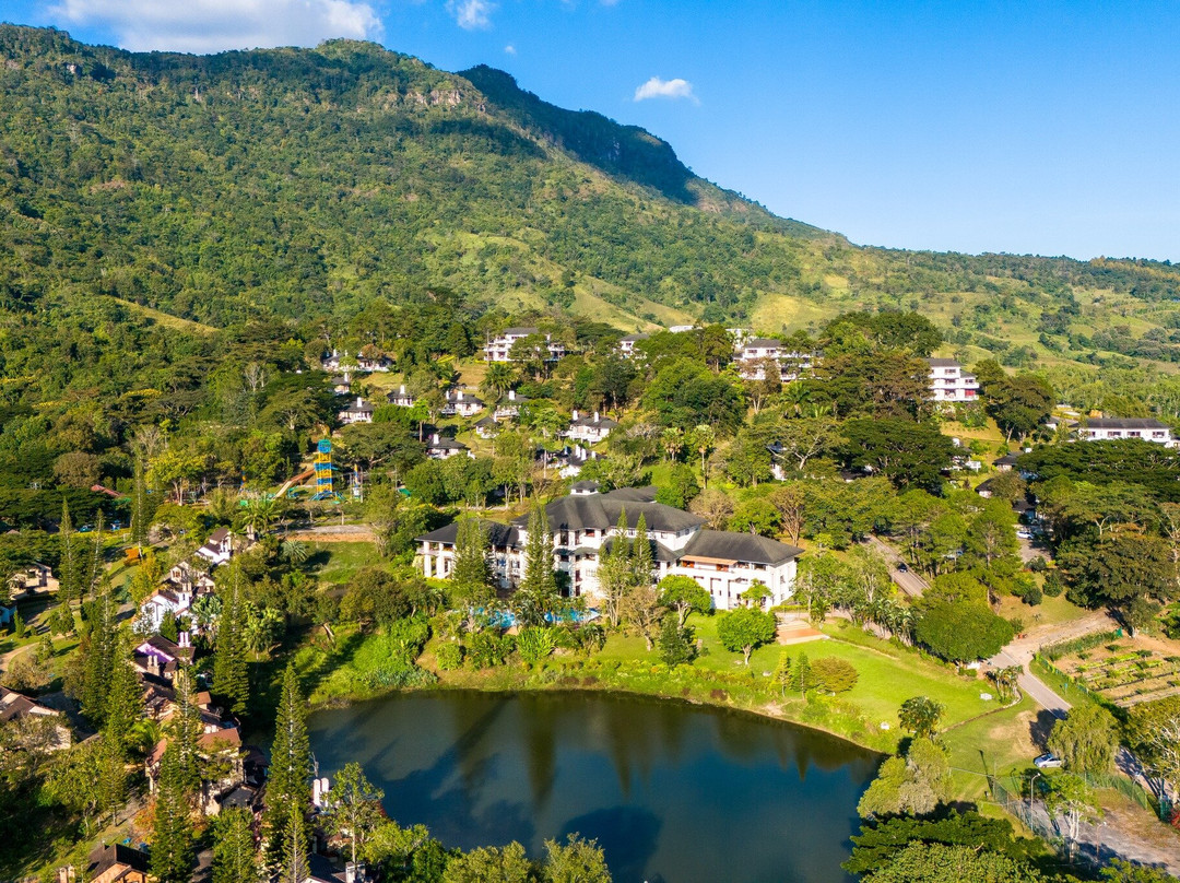 佩查邦帝王普款山度假酒店主图