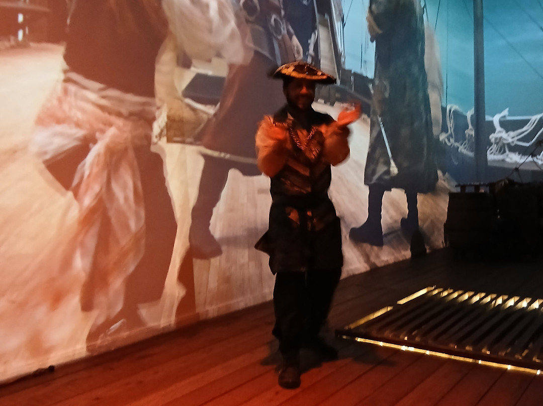 Aventura Pirata-康泊琉海水浴场必去景点