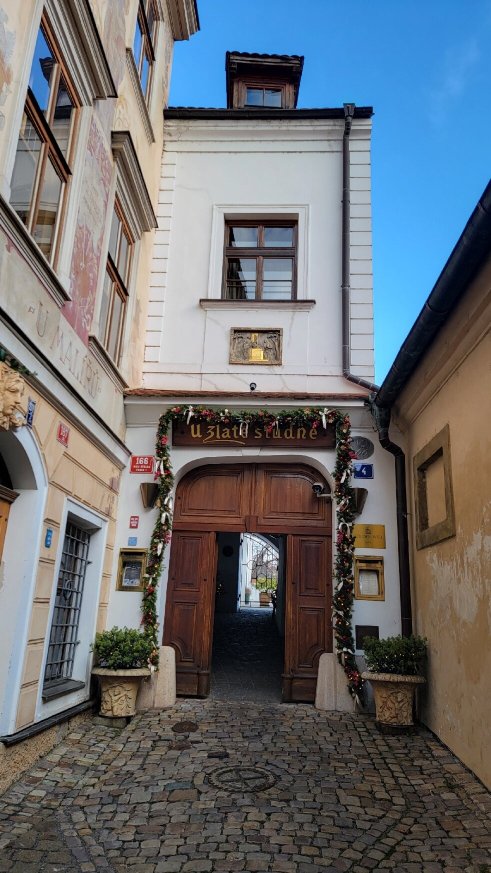 黄金井酒店-官方