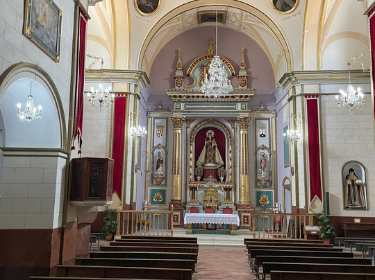 Parroquia de Santiago Apóstol-Lietor必去景点