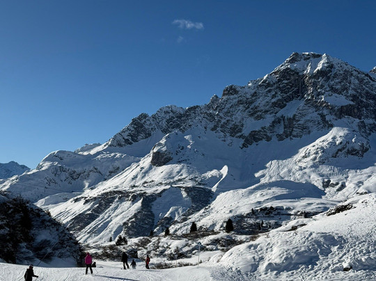 Hotel Jagdhaus Monzabon主图