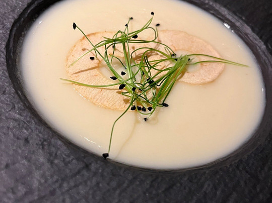 康弗特花园酒店主图