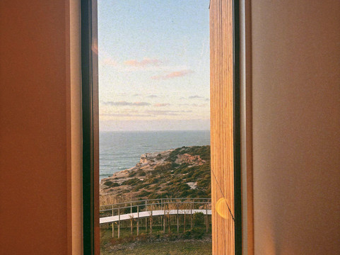 Aethos Ericeira主图