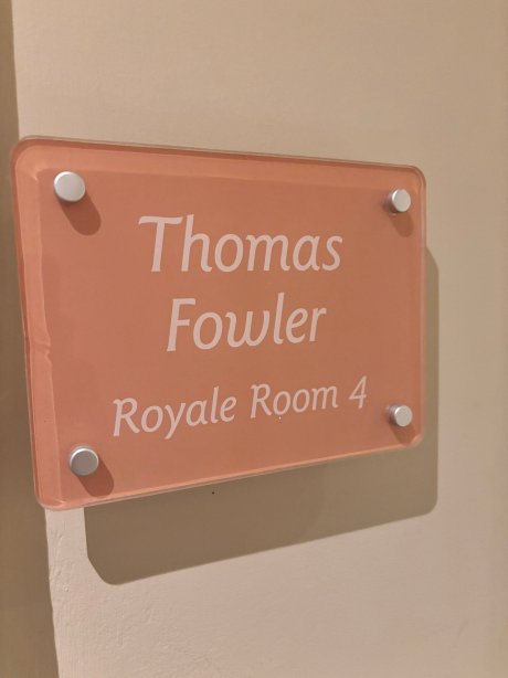 Warner Hotels Gunton Hall-官方