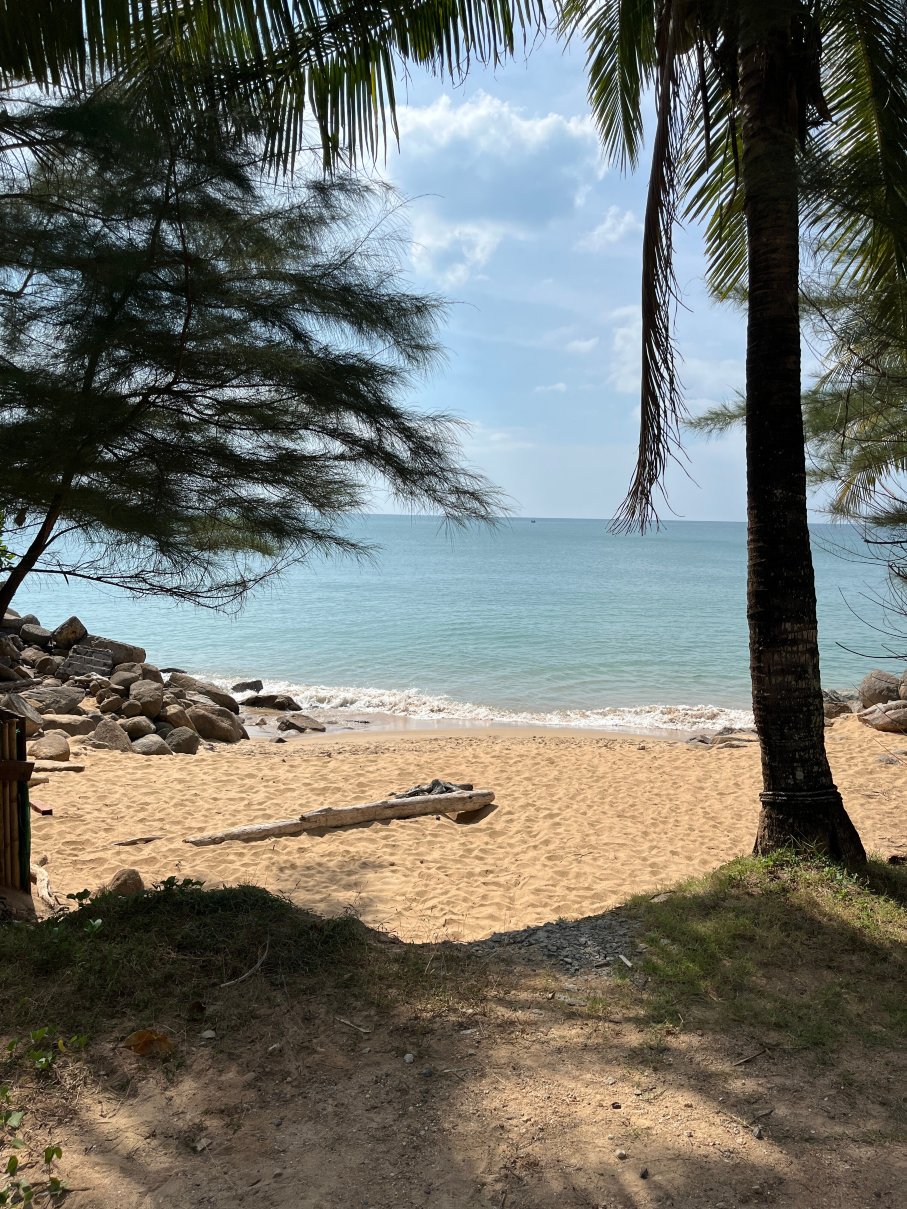 创发度假村-泳池