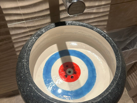 The Flower Bowl Entertainment Centre-Barton必去景点