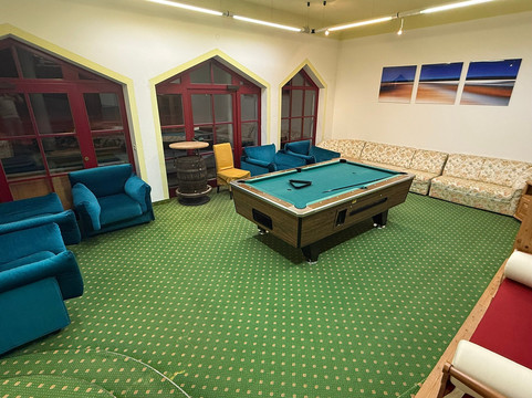 罗马少年酒店主图