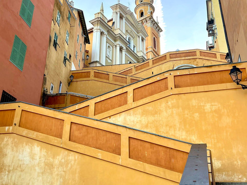 Escaliers-芒通必去景点