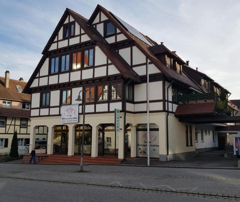 黑伦贝格酒店住宿-Hotel Krone Garni