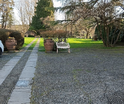 瓦伦蒂娜别墅酒店主图