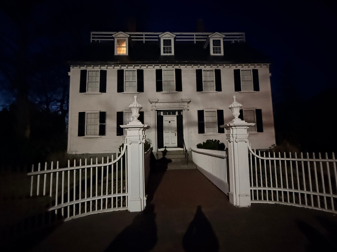 Salem Ghosts: Tours and Haunted Pub Crawls by US Ghost Adventures-塞勒姆必去景点