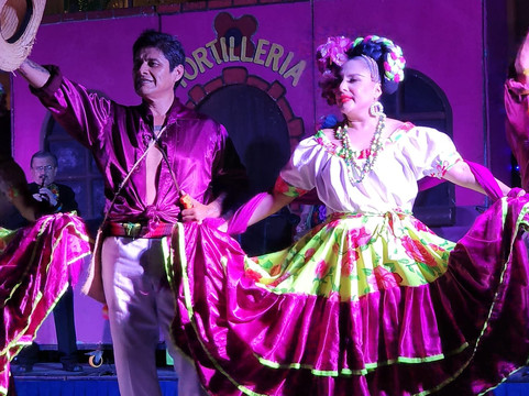 大美洲庆典珊瑚海滩酒店主图