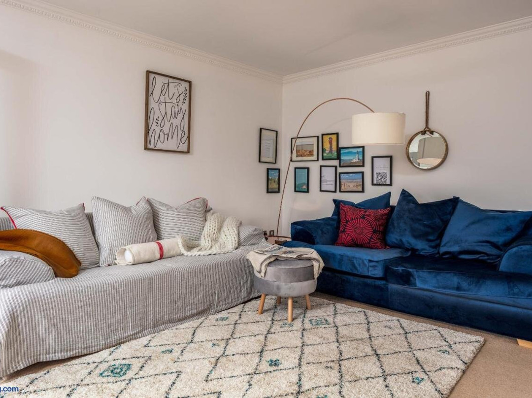 Abbotsford House Apartment
