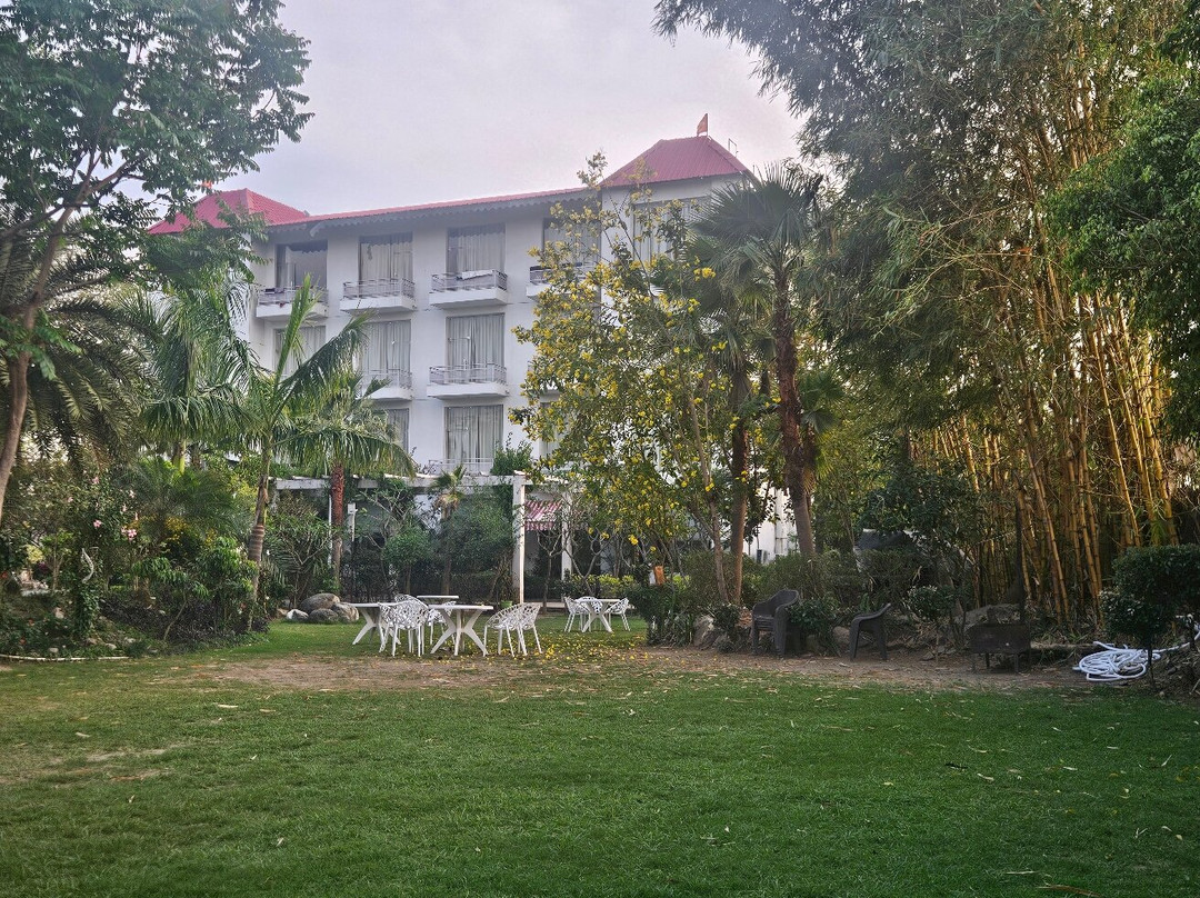 The Darien Resort主图