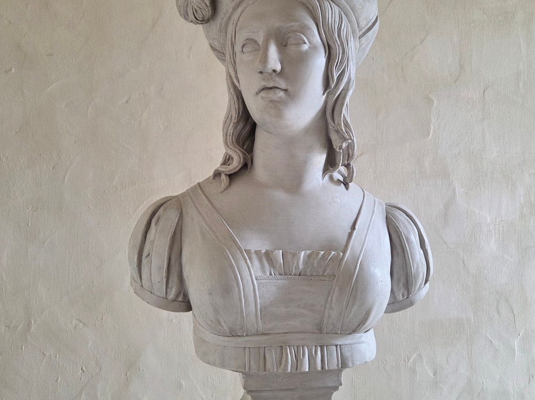 Monument à Jeanne d’Arc – Neufchâteau-Neufchateau必去景点