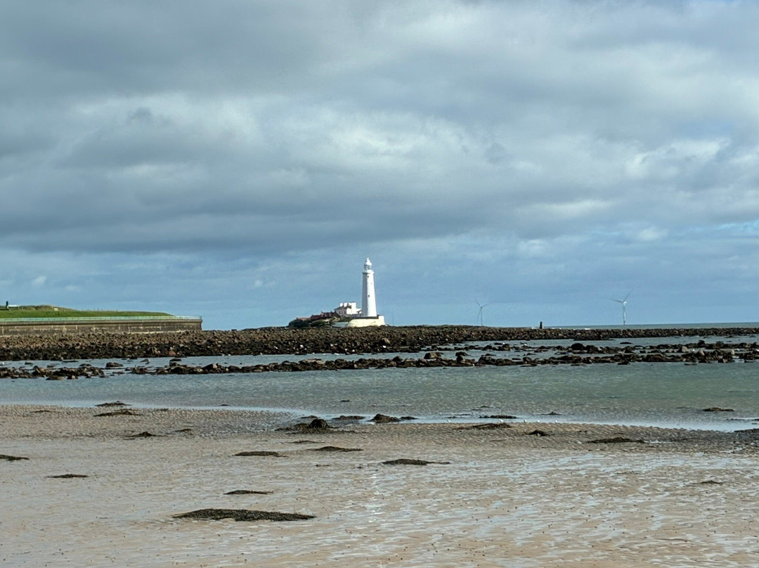 St. Mary's Lighthouse-惠特利湾必去景点