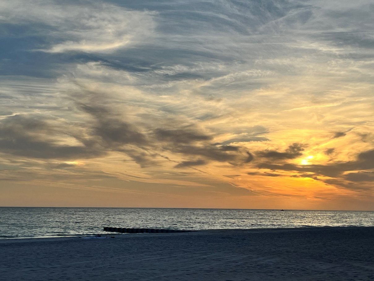 海岸线岛屿度假村-限成人入住-泳池