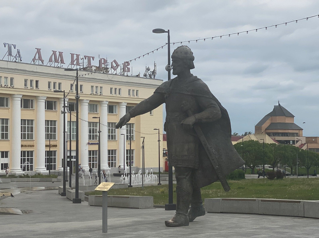 Yuriu Dolgorukiy Monument-Dmitrov必去景点