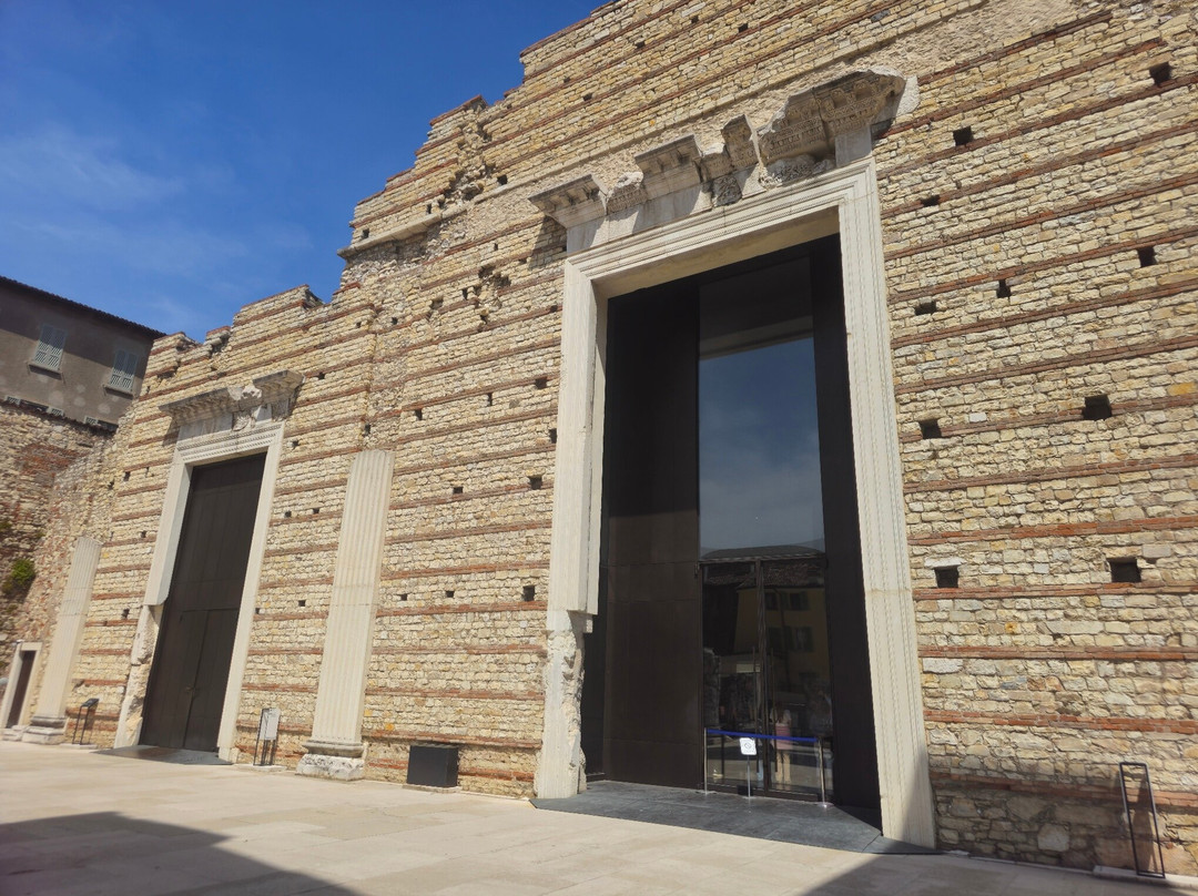 Tempio Capitolino e Piazza del Foro-布雷西亚必去景点