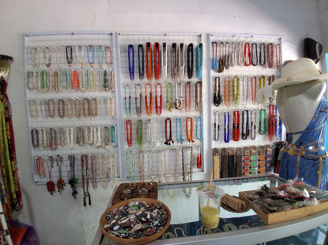 Sinar Mulia Art Shop-佩母德兰必去景点