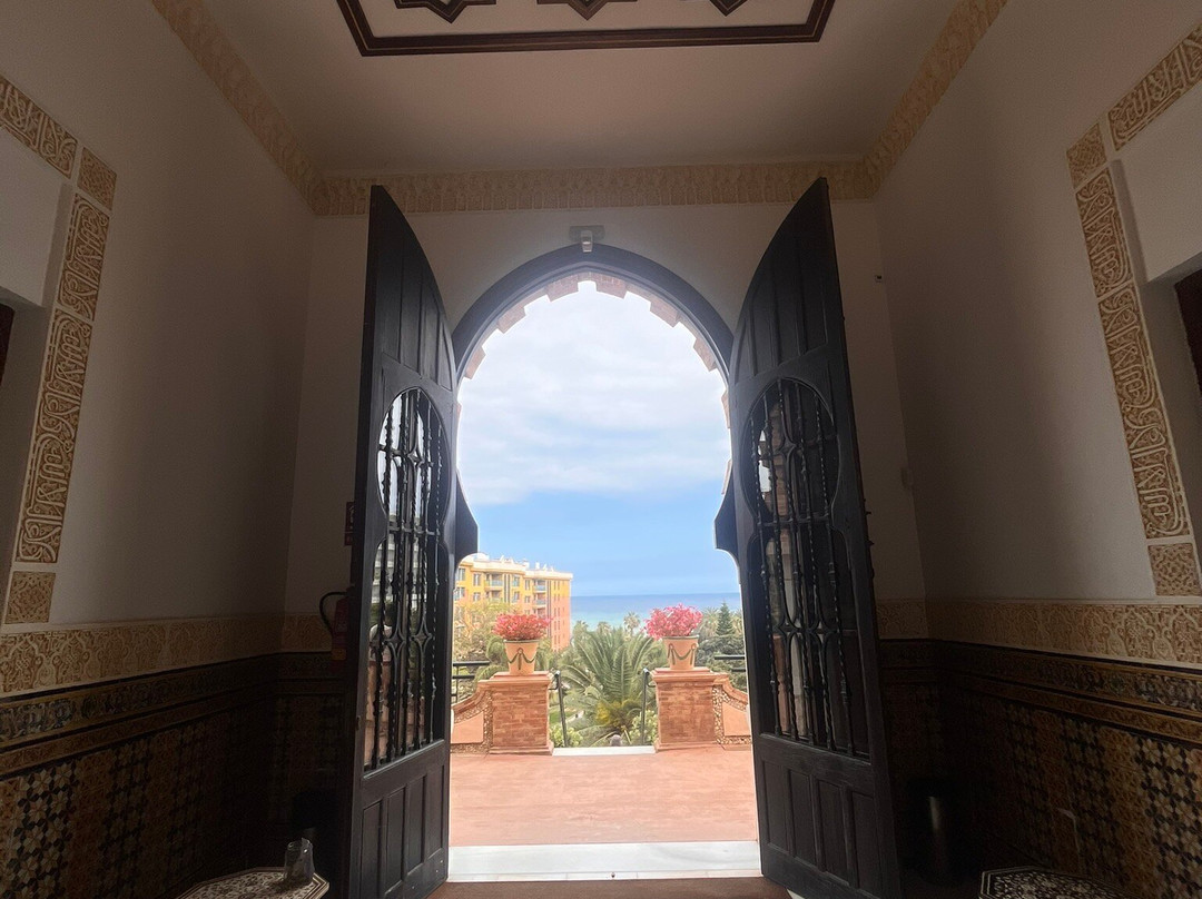 Casa de los Navajas-托雷莫里诺斯必去景点