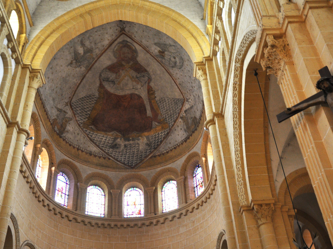 Basilique du Sacré-Coeur-Paray Le Monial必去景点