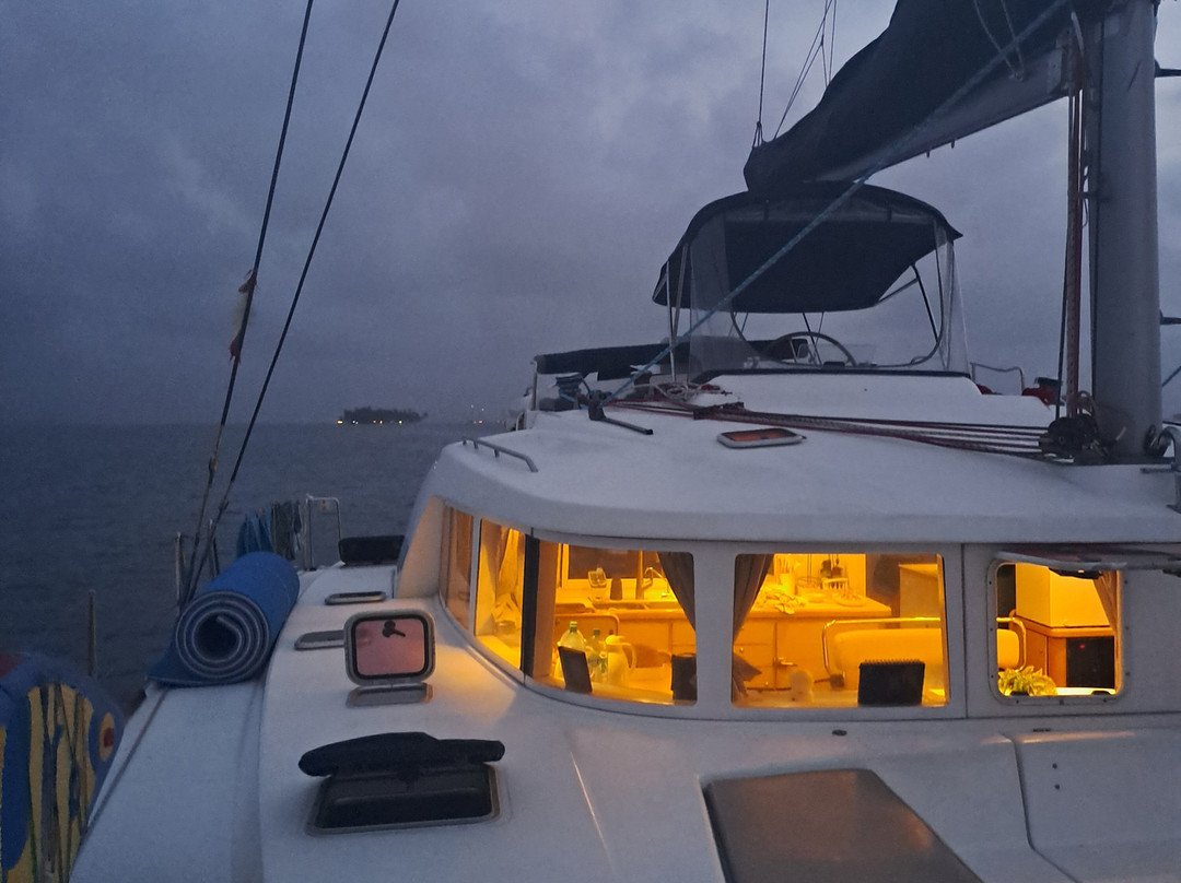 Yoli Sailing Experience-Carti Tupile必去景点