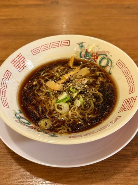 鱼津门通站前酒店-旅行者