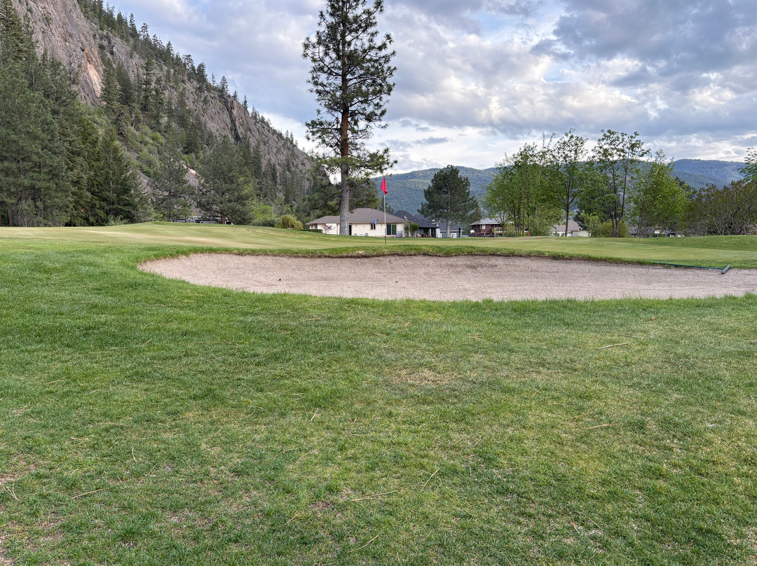 Twin Lakes Golf Course & RV Park-Kaleden必去景点