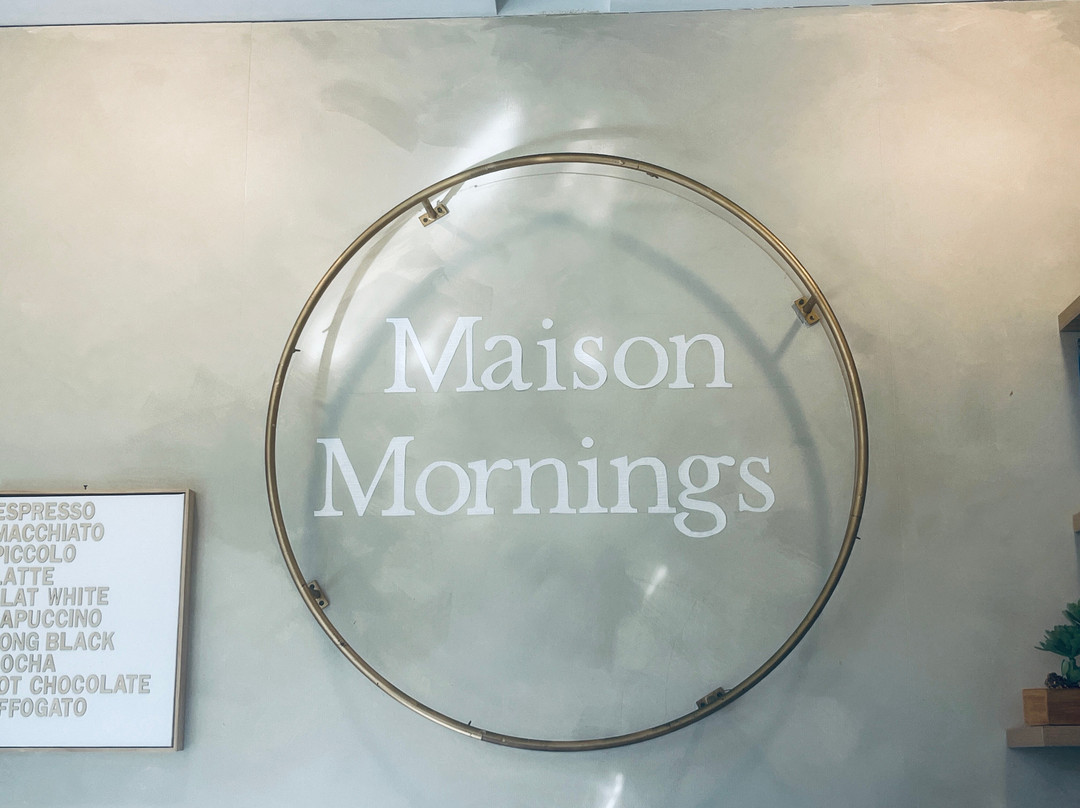 Maison Mornings