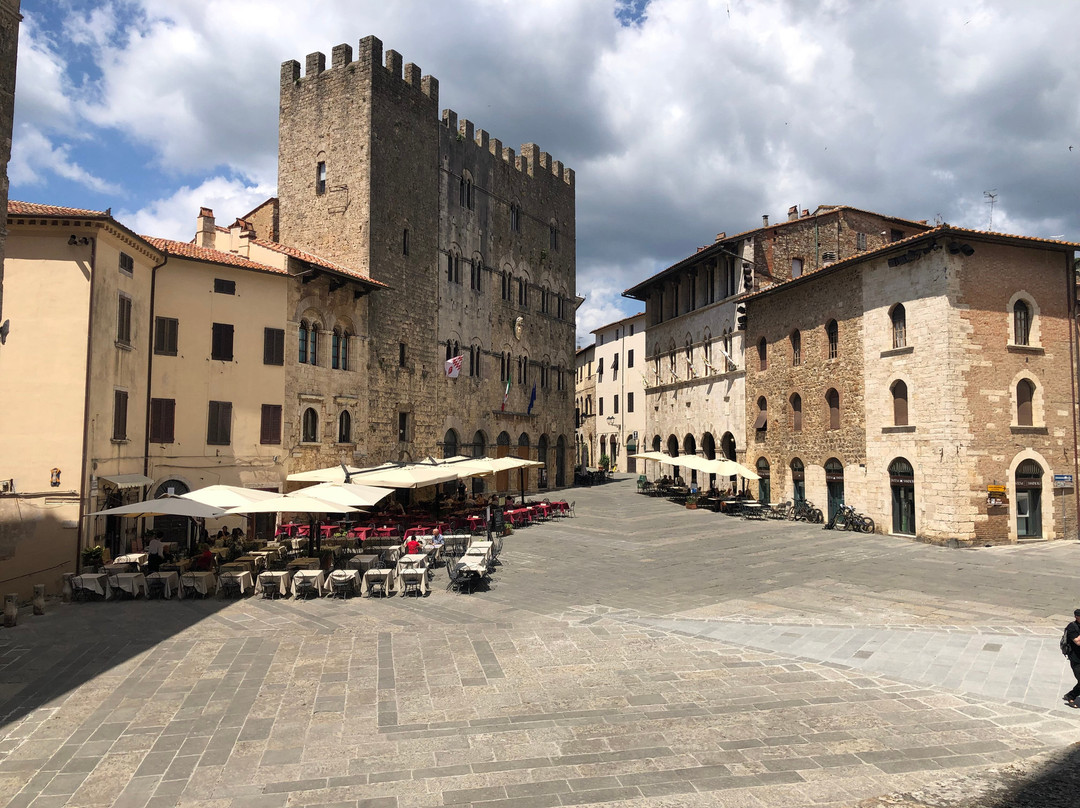 Piazza Garibaldi-马萨马里蒂马必去景点