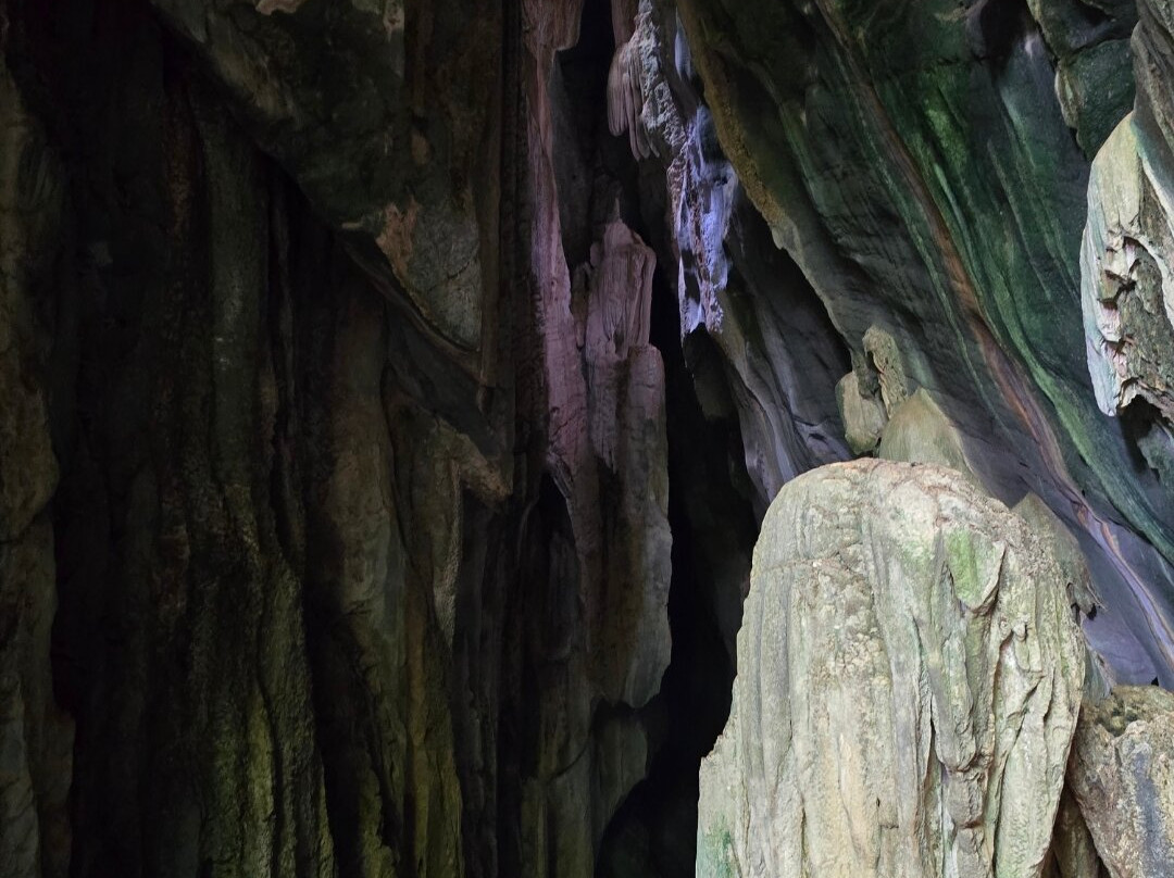 Phnom Chhngok Cave Temple-贡布必去景点