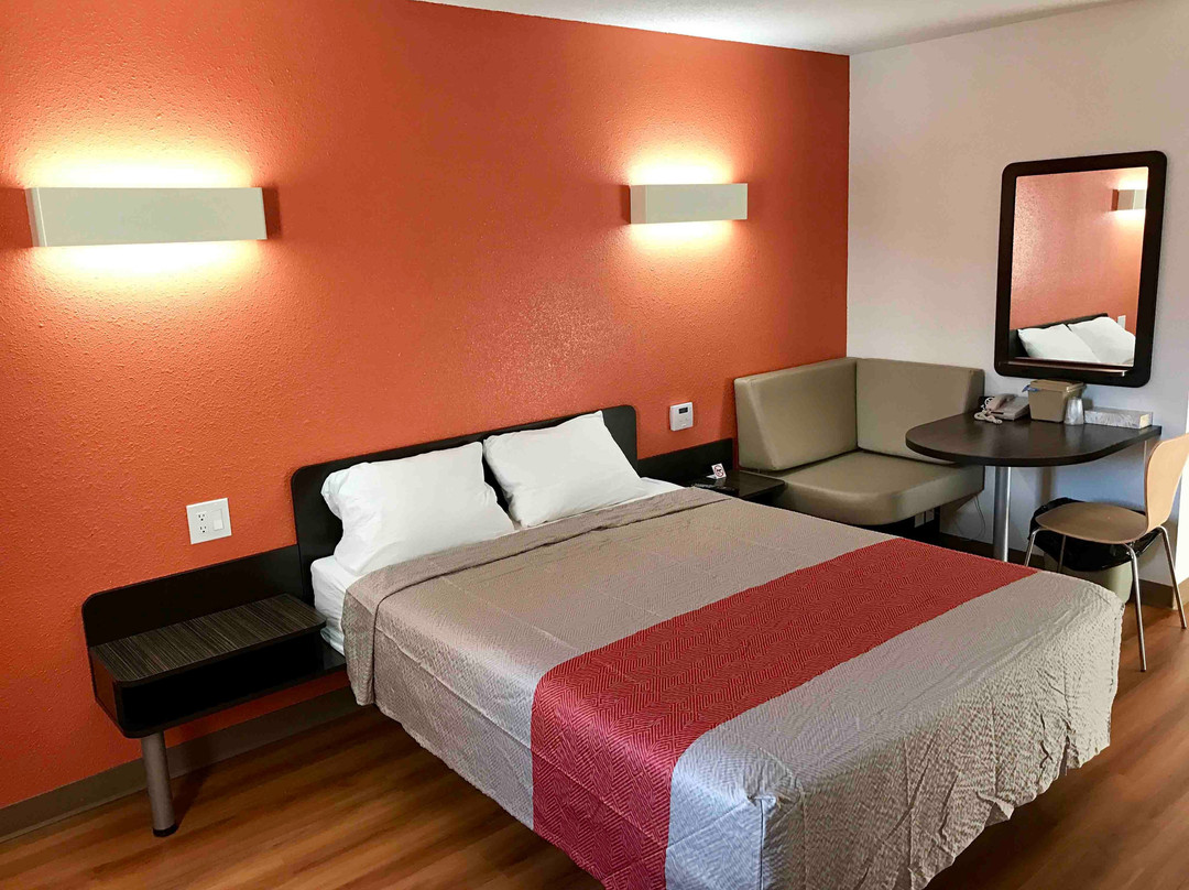 Motel 6 Kerrobert，SK（莫泰尔6科罗伯特）