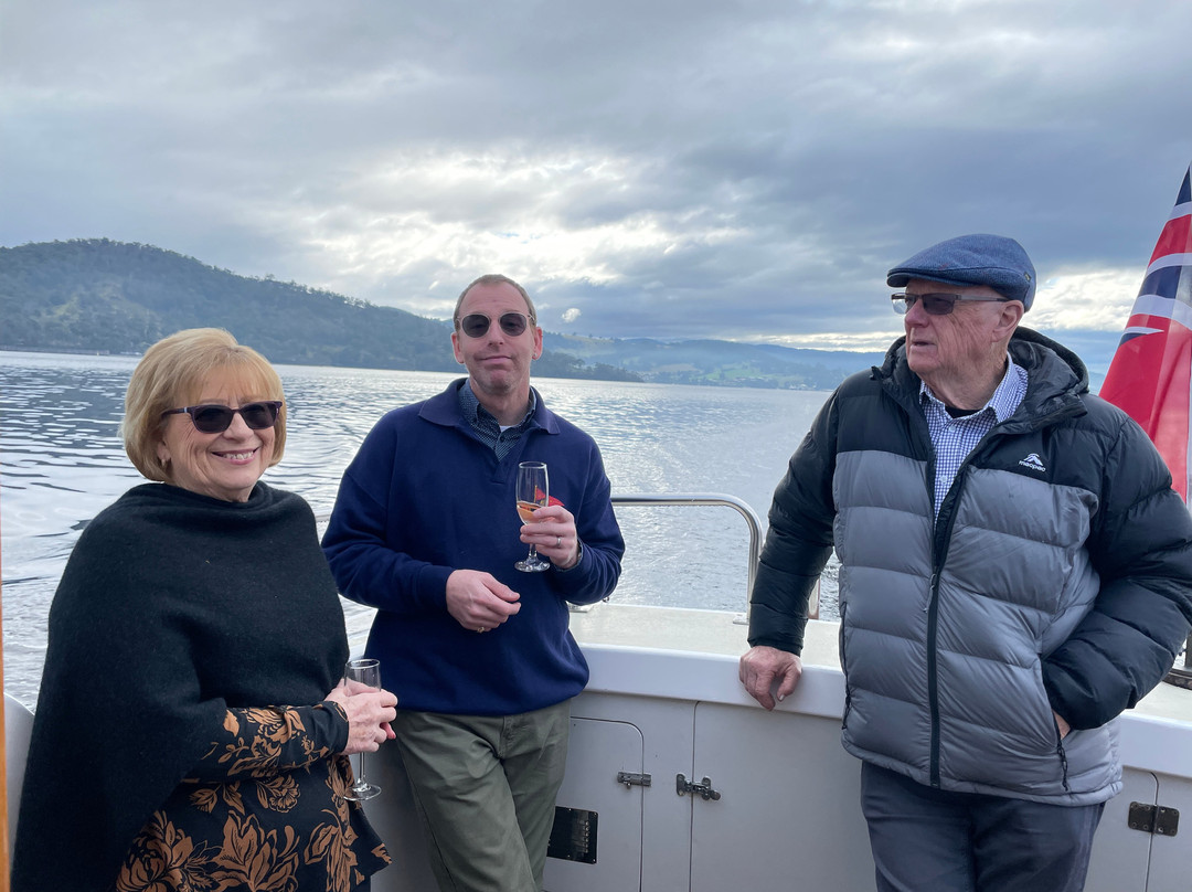 Huon River Cruises-Castle Forbes Bay必去景点