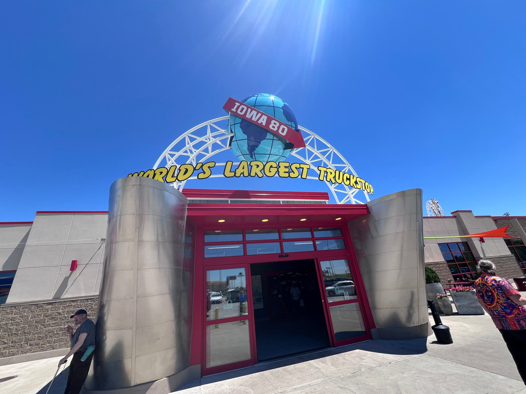 Iowa 80, World's Largest Truck Stop-Walcott必去景点