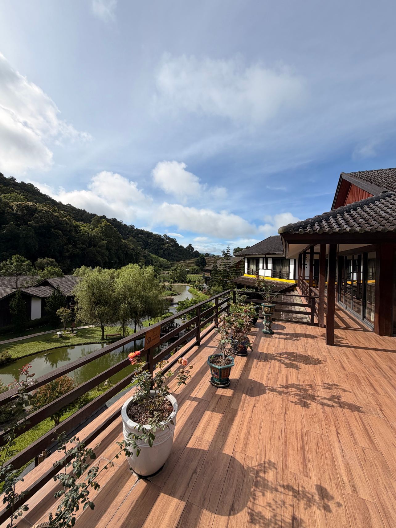 蒙查温泉旅馆-旅行者