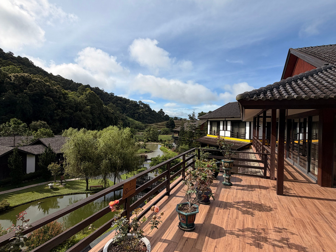 蒙查温泉旅馆主图