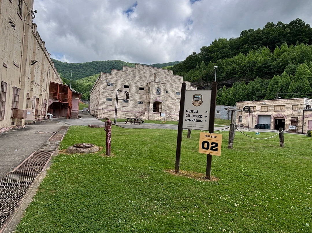 Historic Brushy Mountain State Penitentiary-Petros必去景点