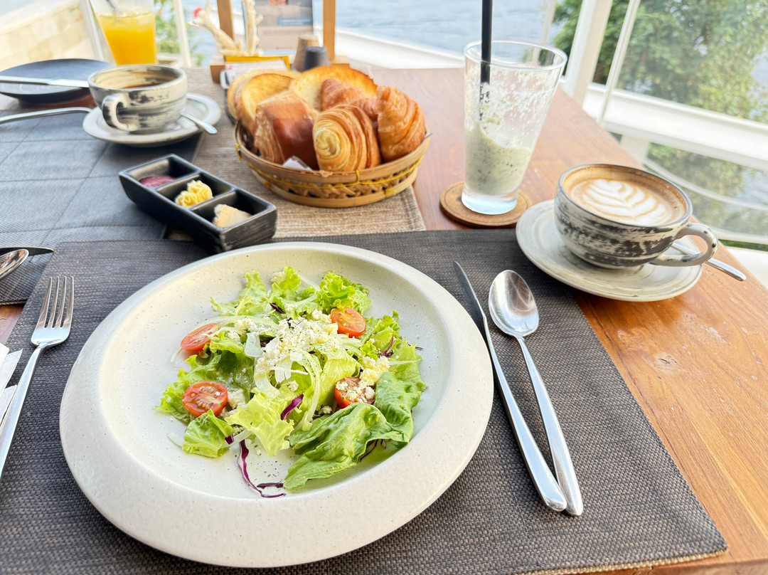 普拉玛纳自然努沙佩尼达酒店