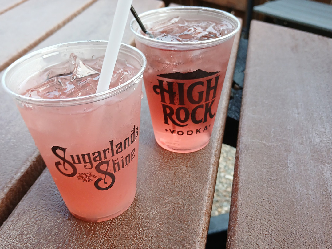 Sugarlands Distilling Company-盖林柏格必去景点