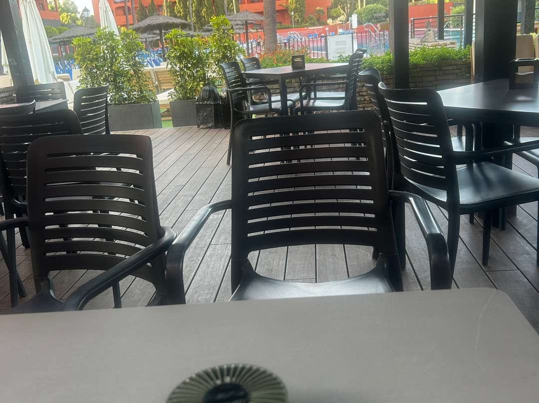 丰希罗拉美丽华伊鲁宁酒店主图