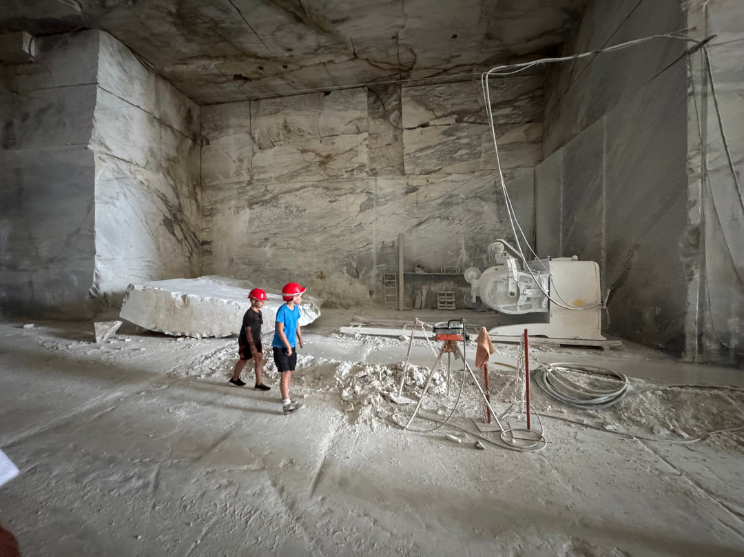 Cave Di Marmo Di Levigliani-Levigliani必去景点