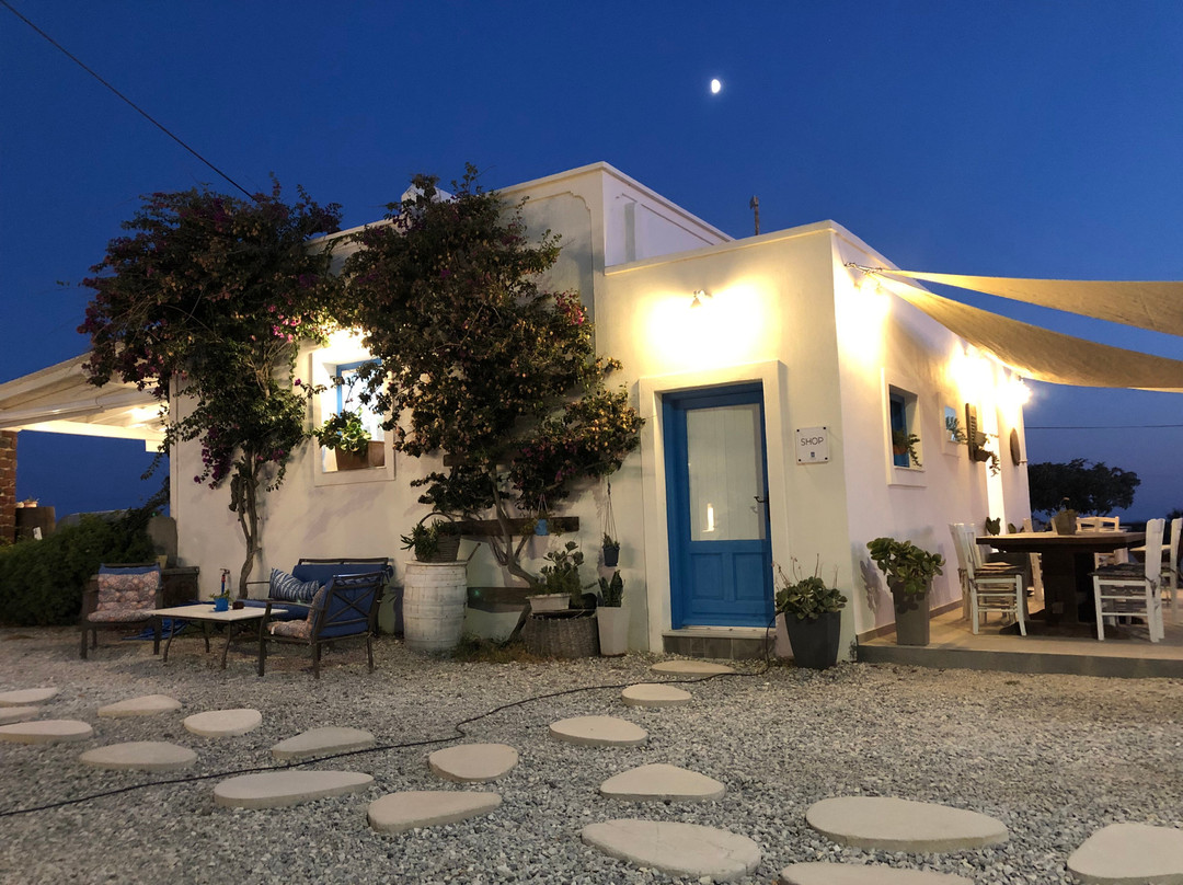 Faros Akrotiri Santorini
