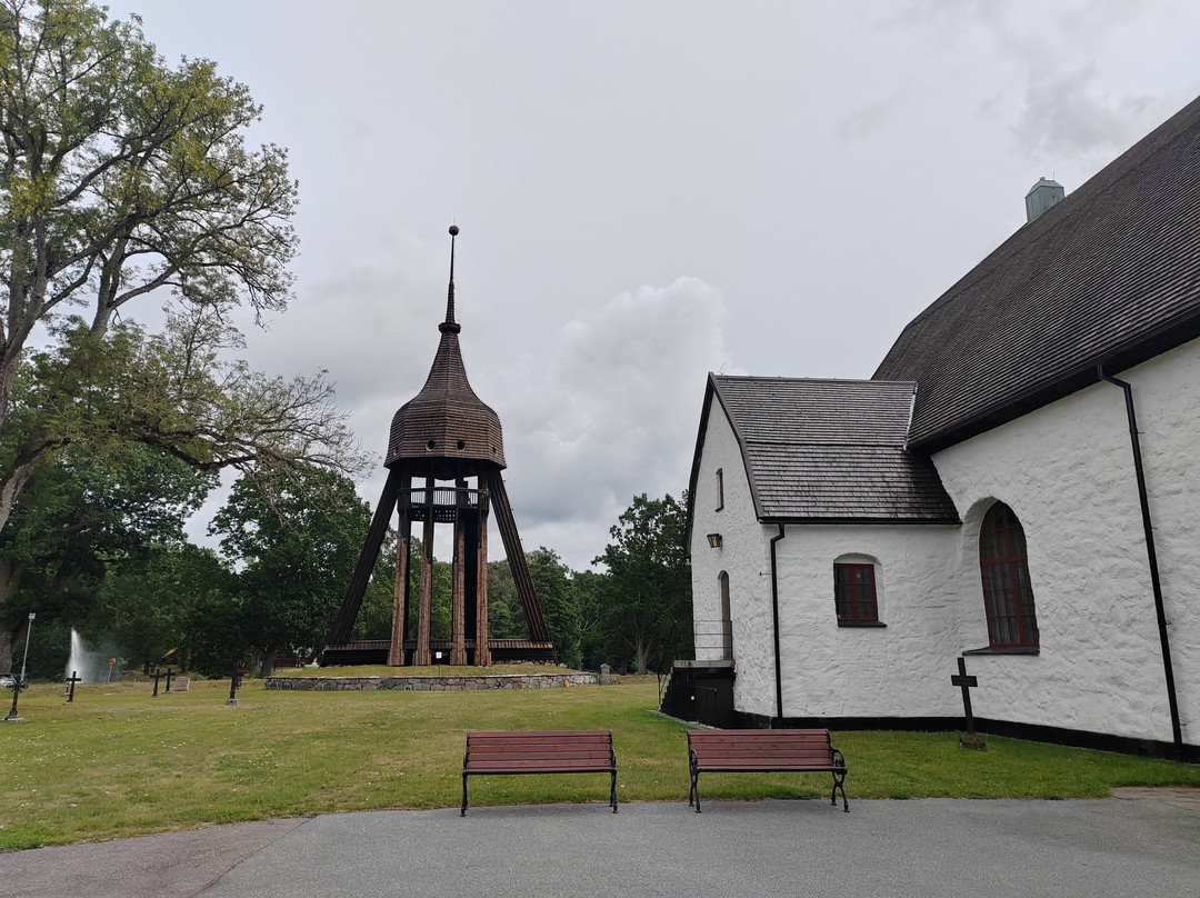 Vissefjärda kyrka