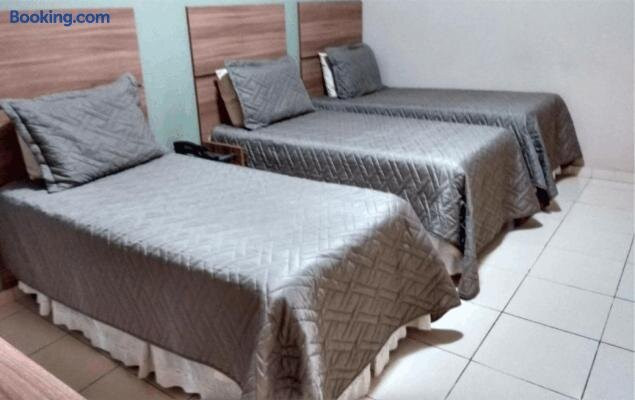 Gold Avenue Hotel