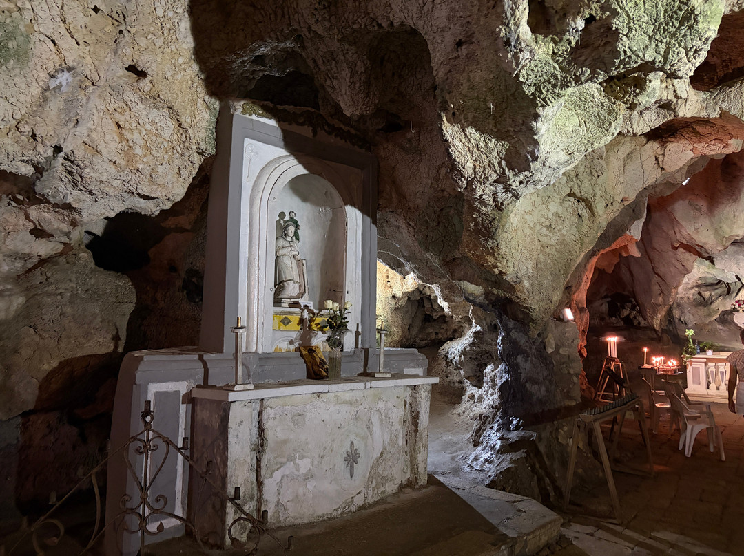 Grotta di San Michele-Cagnano Varano必去景点