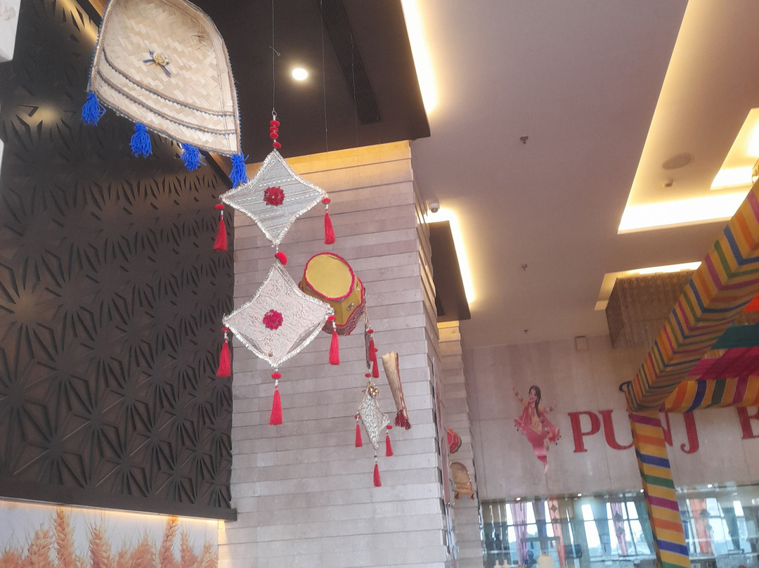戈勒克布尔涅槃纳萨诺瓦门廊酒店主图